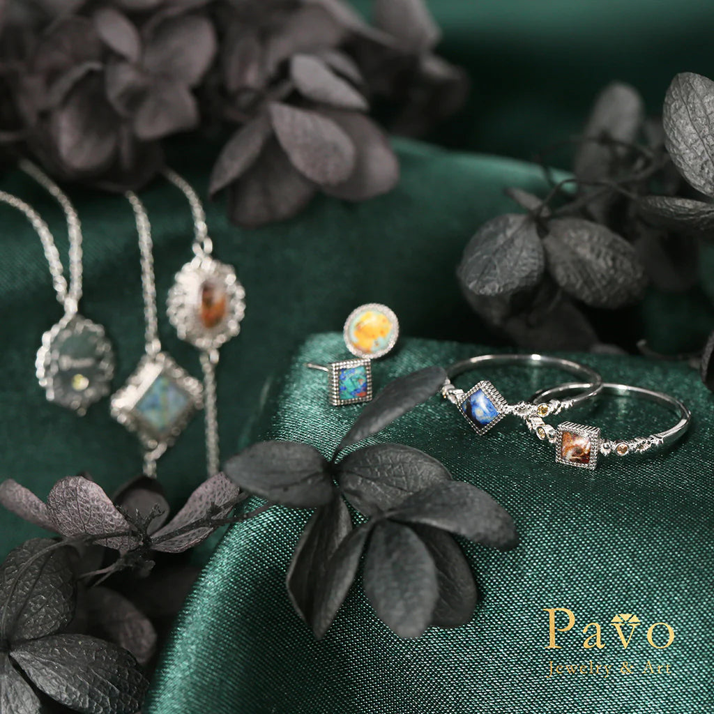 Van Gogh’s “Twelve Sunflowers” Art Inlay Ring