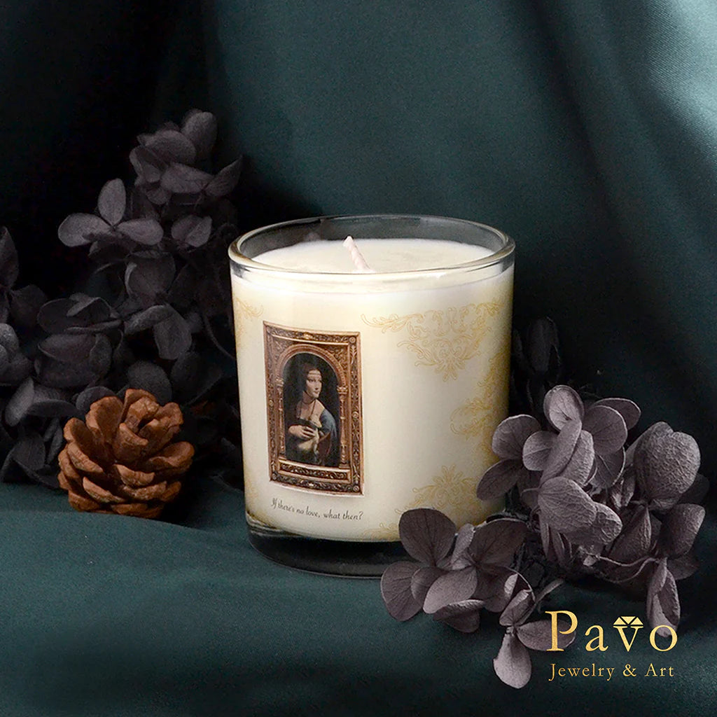 Da Vinci's "Lady with an Ermine" Signature Classic Candle