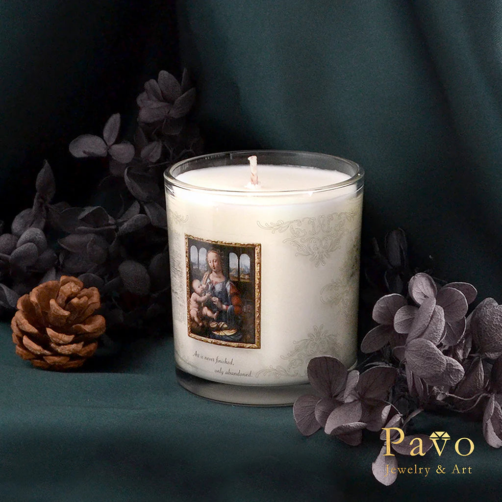 Da Vinci's "Madonna of the Carnation" Signature Classic Candle
