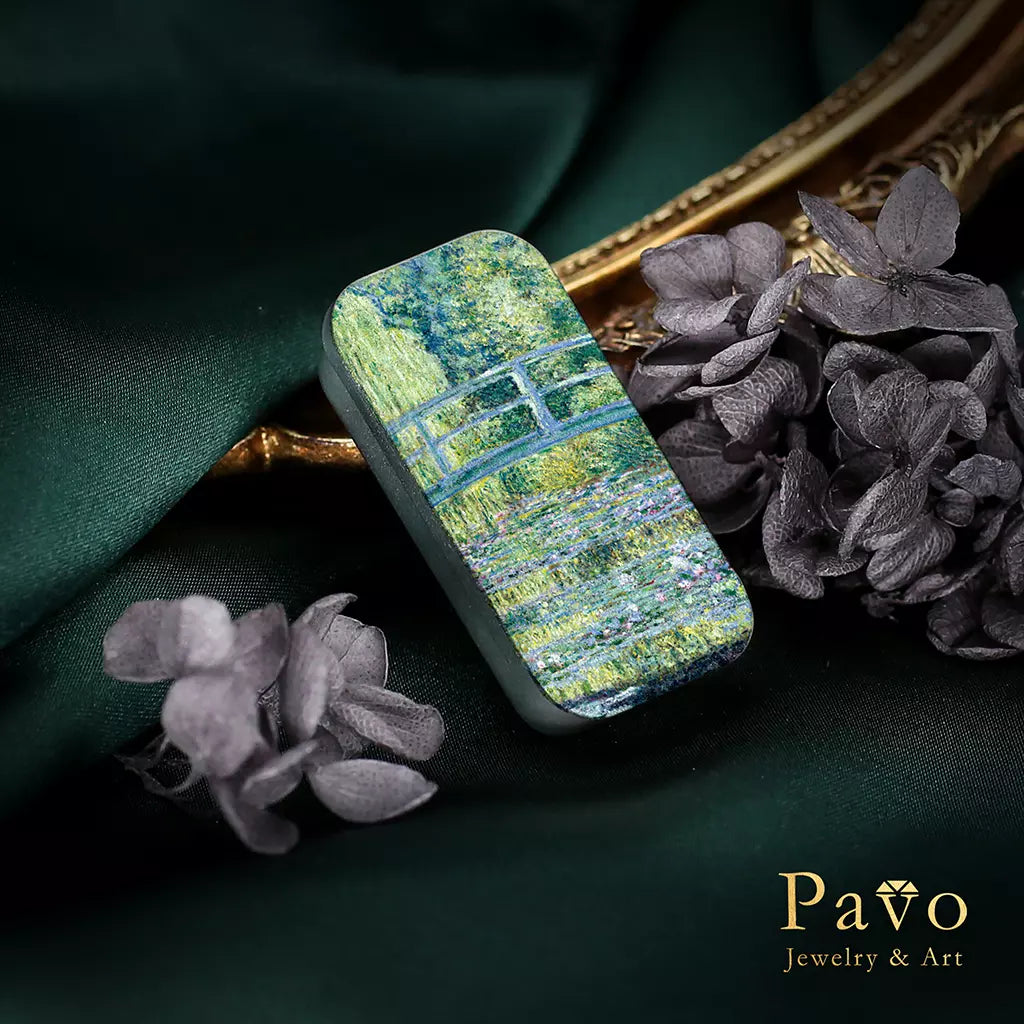 Monet’s "Water Lilies and Japanese Bridge" Solid Perfume