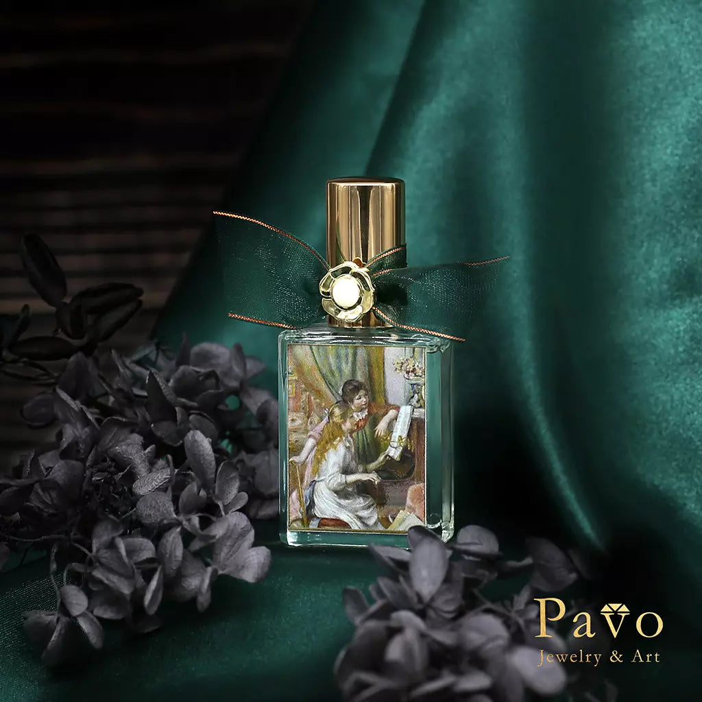 Renoir's "Young Girls at the Piano" Scented Mist